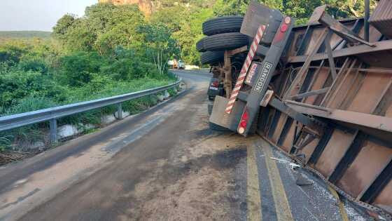 Internautas 'agradecem chuva' e cobram Mendes asfalto entre Colniza a  Castanheira